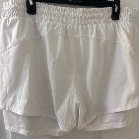 White Athleta‎ Shorts - Picture 3 of 4